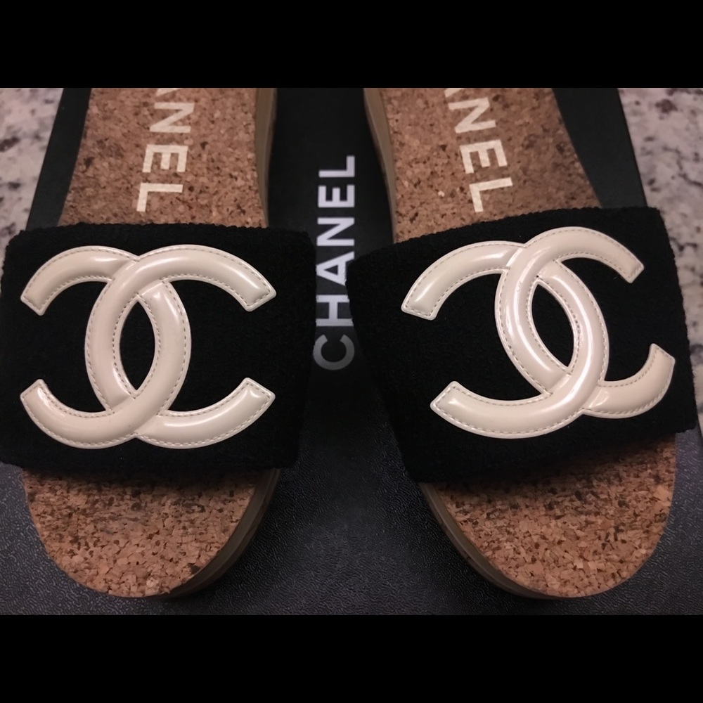 AUTHENTIC CHANEL CC logo tweed cork mule (sandal/slide)